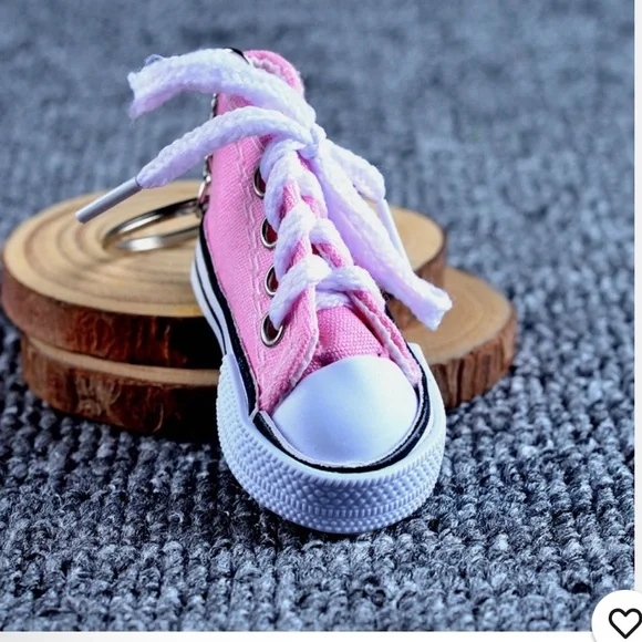 Sneaker Mini Key and Bag Chain - Picture 5 of 7